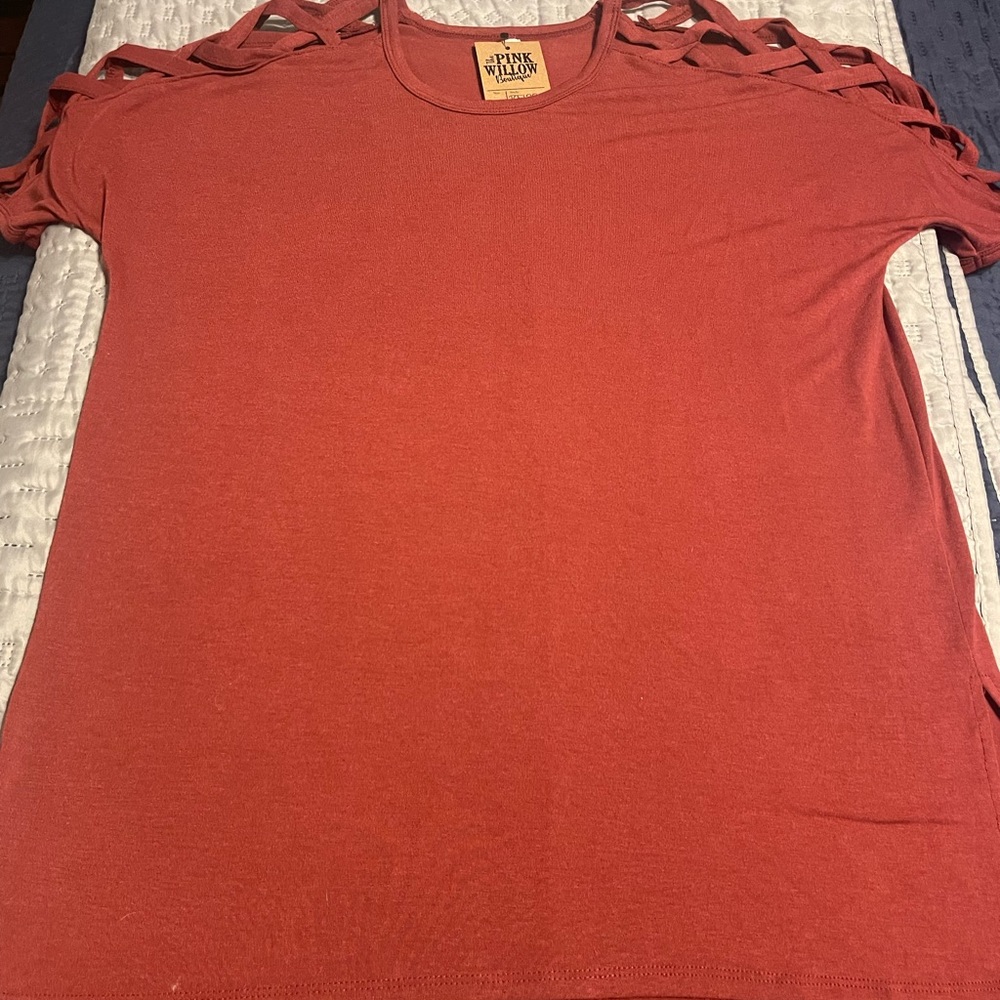 Boutique casual shirt with braided arm detail